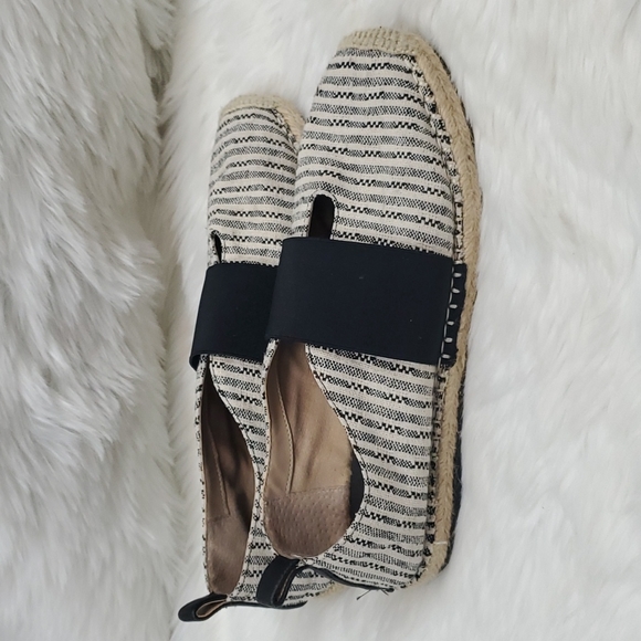 Lord & Taylor Fyona Espadrille Flats Shoes fabric women size 9.5 - Picture 2 of 9